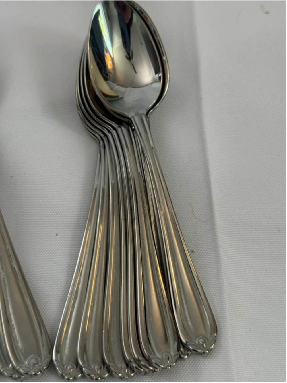 Gorham Melon Bud Frosted 18/10 Stainless Flatware 37 Pc Set Service for 8